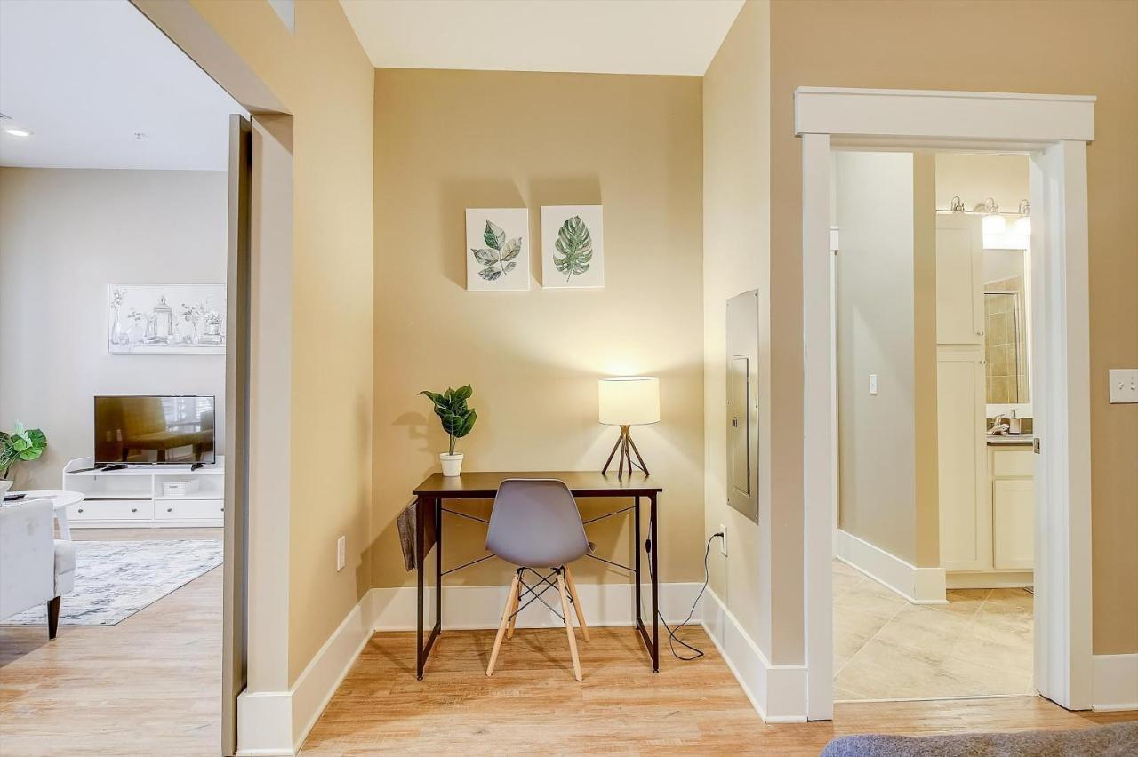 Frontdesk Village At Commonwealth Apts Plaza Midwood Charlotte Camera foto
